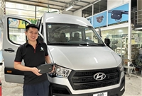 Độ cửa lùa tự động Croco cao cấp cho Hyundai Solati 2018